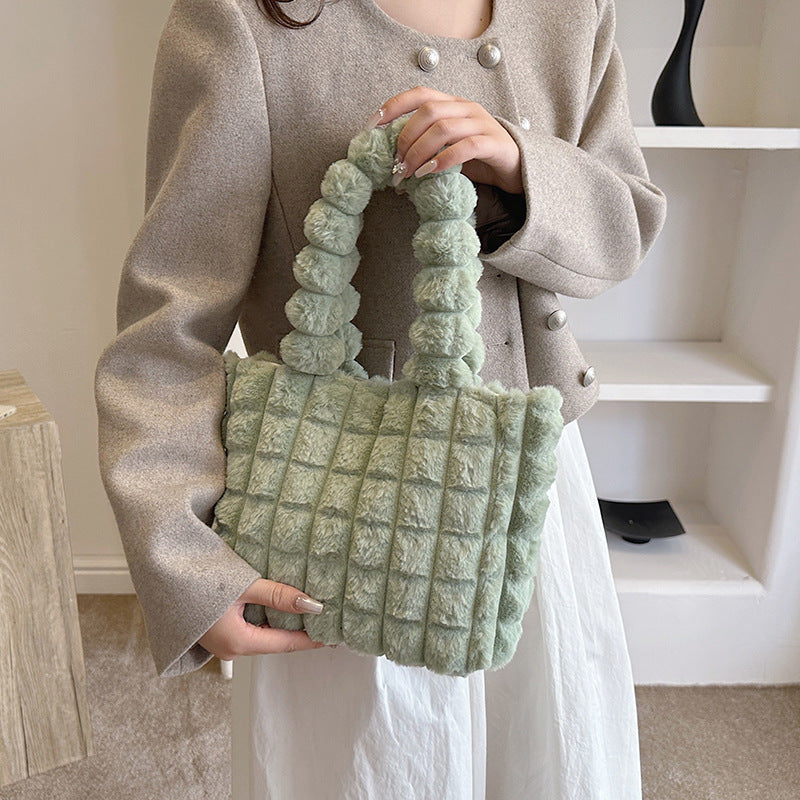 Plaid Plush Winter Bag – Luxury & Spacious